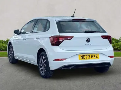 Used VW Polo Life 80 HP (58 kW) 2023 White Hatchback