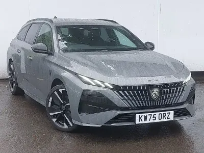 Used Peugeot 308 Premium 145 HP (106 kW) 2025 Grey Estate