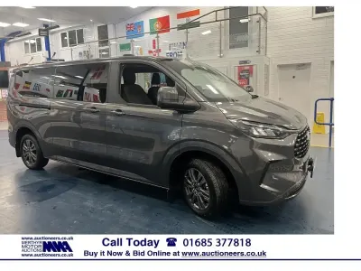 Used Ford Tourneo Custom Titanium 150 HP (110 kW) 2024 Grey Van