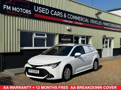 Used Toyota Corolla 140 HP (102 kW) 2023 White Van