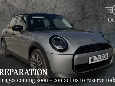 Używany Mini Cooper Hatch 113 kW (154 KM) 2026 Srebrny Hatchback