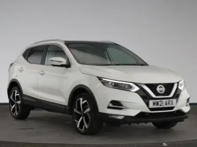 Used Nissan Qashqai N-Motion 140 HP (102 kW) 2021 White SUV