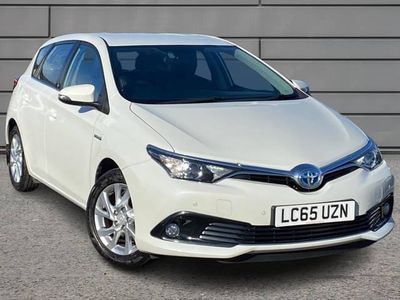 used Toyota Auris Hybrid 