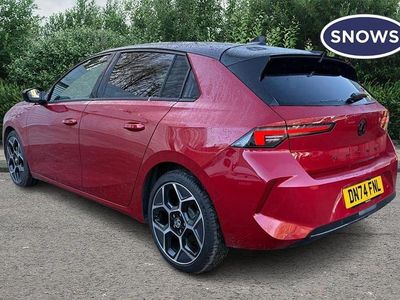 Used Vauxhall Astra Ultimate 128 HP (94 kW) 2024 Red Hatchback