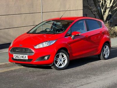Used Ford Fiesta Zetec 100 HP (73 kW) 2013 Red Hatchback