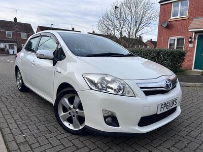 Used Toyota Auris Hybrid 2011 White Hatchback