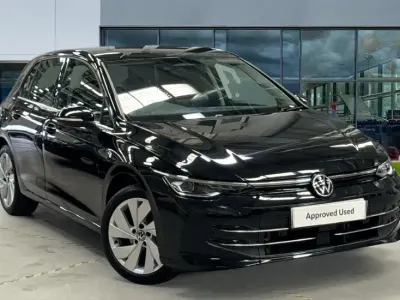 Used VW Golf VIII Style 150 HP (110 kW) 2025 Grenadilla black