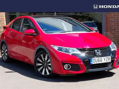 Używany Honda Civic SR 139 KM (102 kW) 2016 Czerwony Hatchback