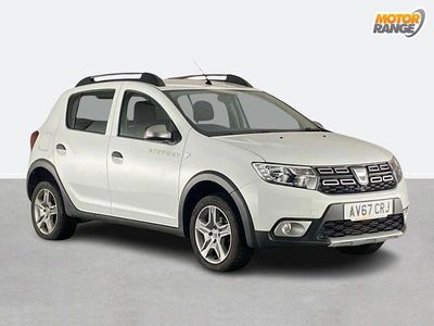 Used Dacia Sandero Lauréate 90 HP (66 kW) 2017 White Hatchback