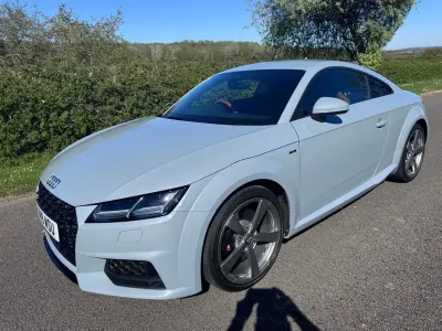 Used Audi TT Comfort 245 HP (180 kW) 2019 Grey Coupe