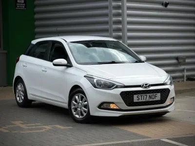Używany Hyundai i20 SE 84 KM (61 kW) 2017 Biały Hatchback