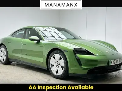 Usado Porsche Taycan Performance Package 350 kW (476 HP) 2023 Verde Sedan
