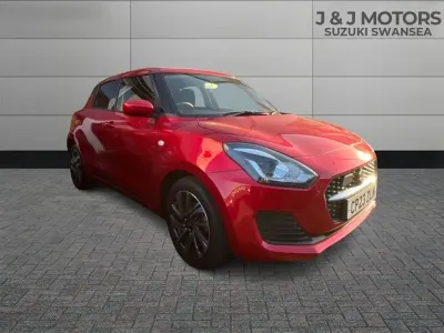 Używany Suzuki Swift SZ-L 83 KM (61 kW) 2023 Czerwony Hatchback