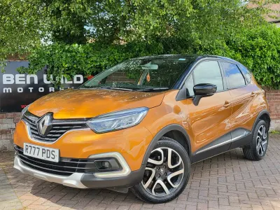 Used Renault Captur Dynamique 2017 Orange SUV