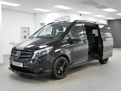 Gebraucht Mercedes Vito 190 PS (139 kW) 2021 Schwarz Van