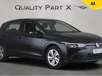 Second-hand VW Golf VIII Life 110 CP (80 kW) 2022 Negru Hatchback