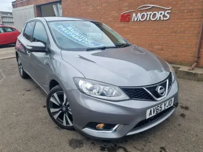 Używany Nissan Pulsar Tekna 109 KM (80 kW) 2015 Szary Hatchback