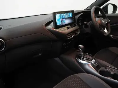 Używany Nissan Juke N-Connecta 143 KM (105 kW) 2025 Żółty SUV
