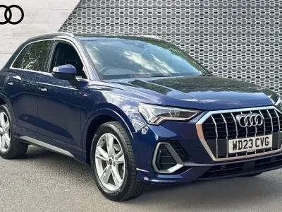 Begagnad Audi Q3 S-Line 150 HK (110 kW) 2023 Blå SUV