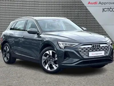 Usado Audi Q8 e-tron Sport 250 kW (340 HP) 2023 Cinzento SUV