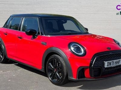 Usado Mini Cooper Comfort 136 HP (100 kW) 2021 Vermelho Citadino