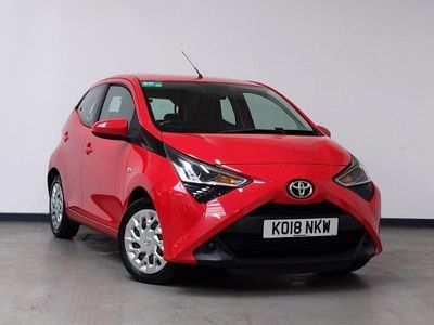 Used Toyota Aygo X-play 72 HP (52 kW) 2018 Red Hatchback