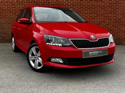 Begagnad Skoda Fabia SE L 55 HK (40 kW) 2017 Röd Halvkombi