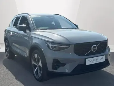 Used Volvo XC40 Plus 197 HP (144 kW) 2025 Grey SUV