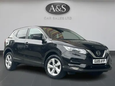 Used Nissan Qashqai Acenta Premium 115 HP (84 kW) 2019 Black SUV