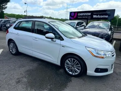 Usado Citroën C4 VTR Sport 120 HP (88 kW) 2013 Branco Citadino