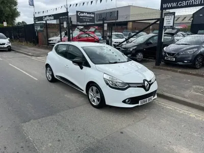 Used Renault Clio Dynamique 90 HP (66 kW) 2016 Hatchback