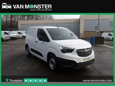Used Vauxhall Combo 100 HP (73 kW) 2021 White Van