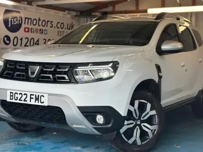 Used Dacia Duster Prestige 101 HP (74 kW) 2022 White SUV