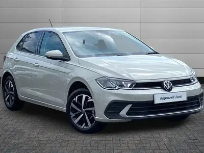 Usado VW Polo Match 95 HP (69 kW) 2025 Cinzento Citadino