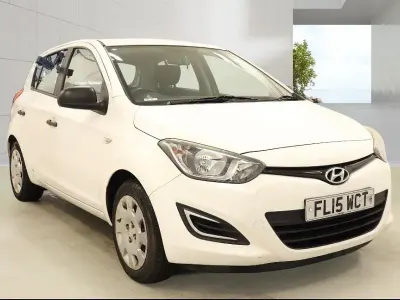 Used Hyundai i20 Classic 2015 White Hatchback