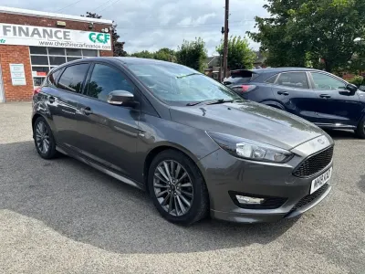 Used Ford Focus ST-Line 140 HP (102 kW) 2018 Grey Hatchback