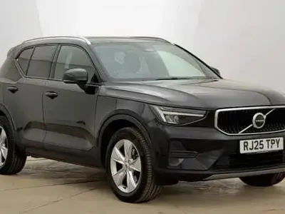 Usado Volvo XC40 Core 161 CV (118 kW) 2025 Negro SUV