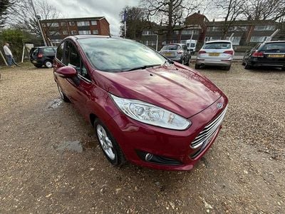 Used Ford Fiesta Zetec 105 HP (77 kW) 2013 Red Hatchback