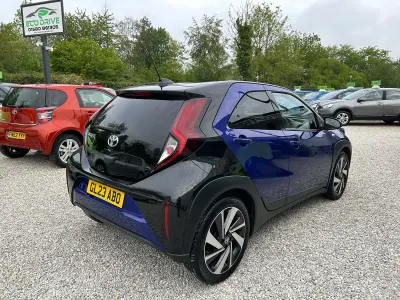 Used Toyota Aygo X 72 HP (52 kW) 2023 Blue SUV
