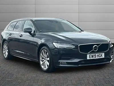 Used Volvo V90 Momentum 190 HP (139 kW) 2019 Savile grey Estate