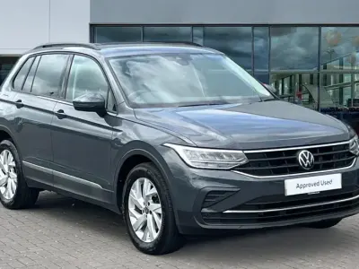 Używany VW Tiguan Life 150 KM (110 kW) 2023 Szary SUV