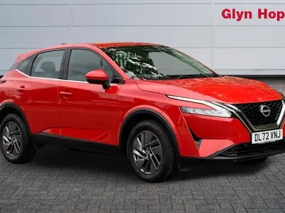 Used Nissan Qashqai Acenta Premium 158 HP (116 kW) 2023 Red SUV