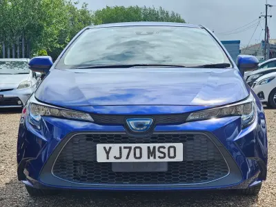 Second-hand Toyota Corolla 140 CP (102 kW) 2026 Albastru