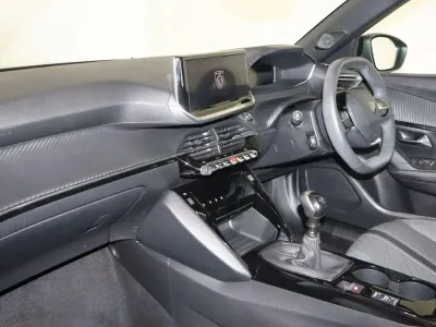 Used Peugeot 2008 Allure 129 HP (94 kW) 2024 Black SUV