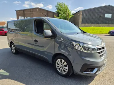 Used Renault Trafic 2023 Grey MPV