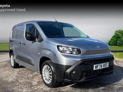 Used Toyota Proace City City 100 HP (73 kW) 2024 Silver shadow MPV