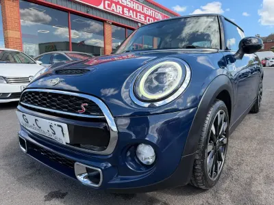 Used Mini Cooper S Exclusive 189 HP (139 kW) 2019 Blue Hatchback