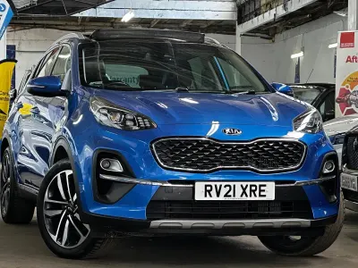 Używany Kia Sportage 136 KM (100 kW) 2021 Niebieski SUV