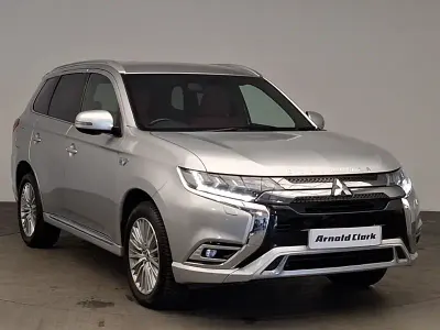 Used Mitsubishi Outlander P-HEV 177 HP (130 kW) 2018 Silver SUV