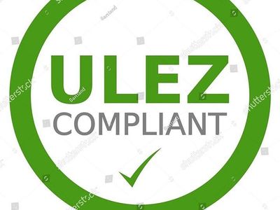 Used Vauxhall Astra Design Edition 136 HP (100 kW) 2018 White Estate